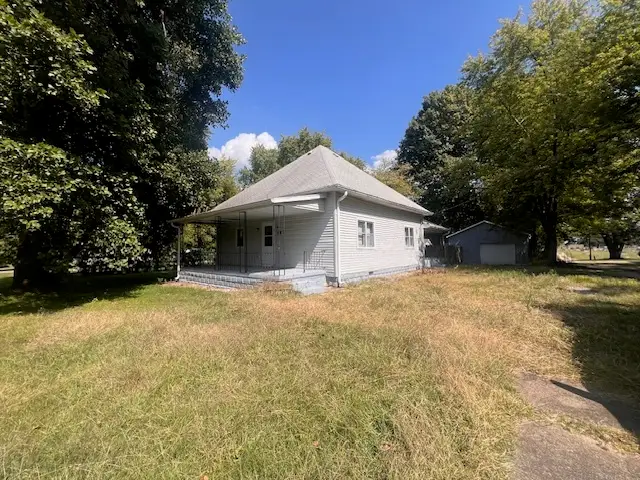 300 N Maltby Street, Waynesville, IL 61778 - Image #1