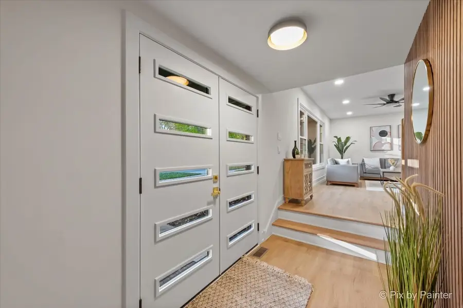 2041 Vermont Street, Rolling Meadows, IL 60008 - Image #2