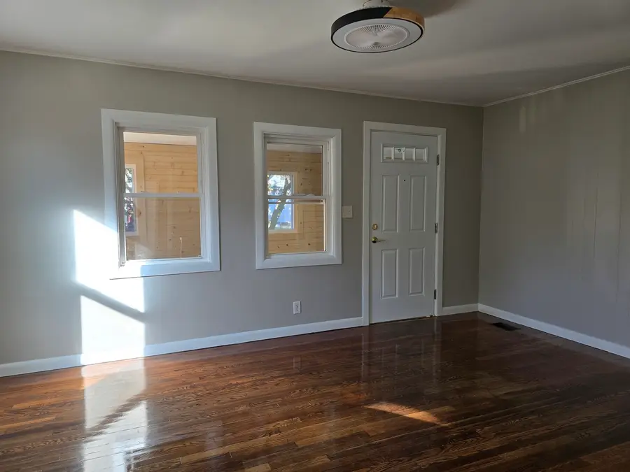 Address Withheld By Seller, Urbana, IL 61802 - Image #3