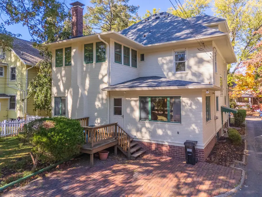 1513 E Grove Street, Bloomington, IL 61701 - Image #3