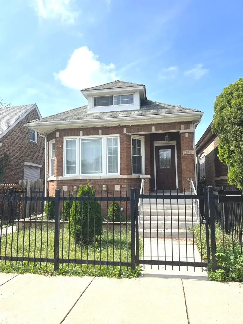 7324 S Oakley Avenue, Chicago, IL 60636 - Image #1