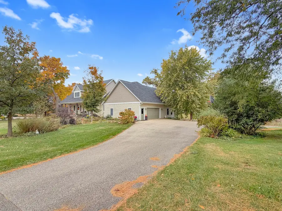 580 Delmar Drive, Freeport, IL 61032 - Image #3