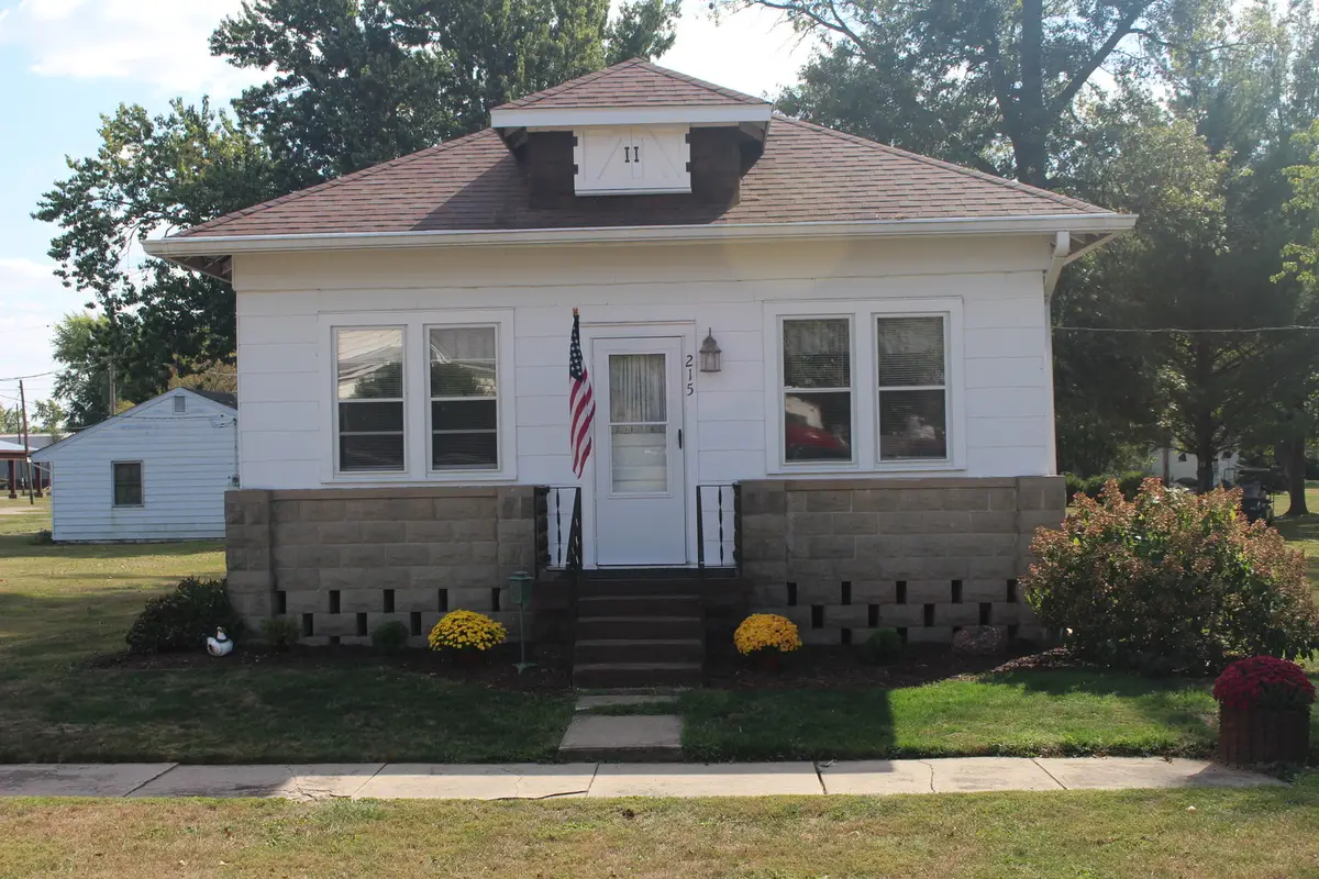215 North Street, Weldon, IL 61882 - Image #1