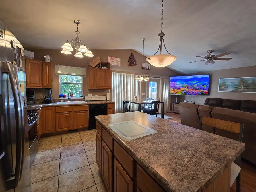 38055 N Russell Avenue, Beach Park, IL 60087 - Image #3