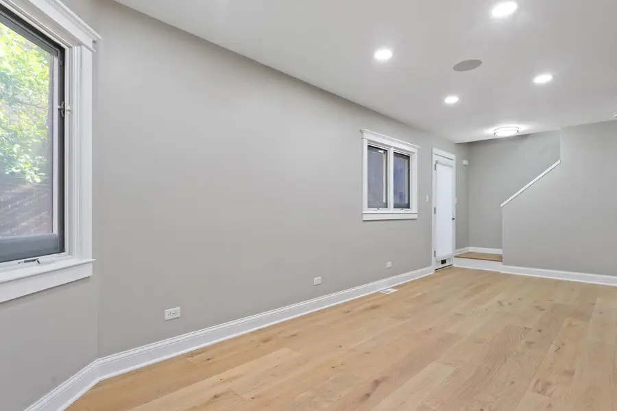 Address Withheld By Seller, Chicago, IL 60614 - Image #3