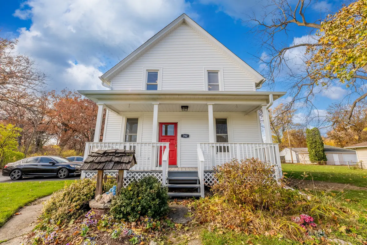 702 E Side Drive, Geneva, IL 60134 - Image #1