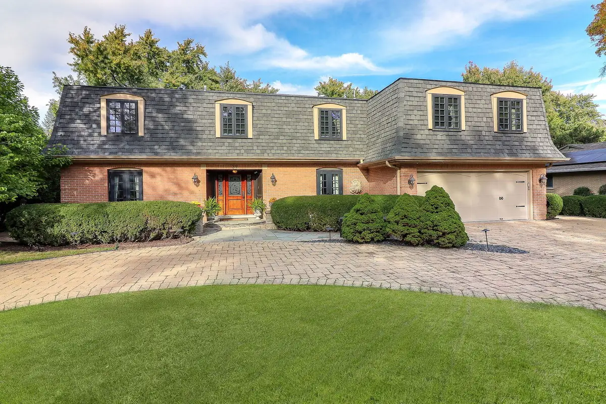 39 Mockingbird Lane, Oak Brook, IL 60523 - Image #1