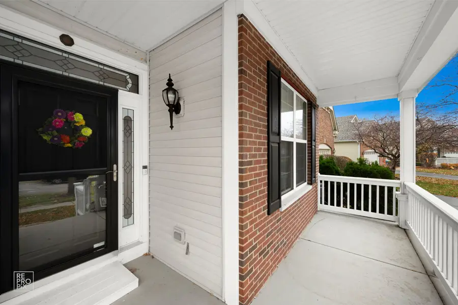 1870 Hampshire Drive, Hoffman Estates, IL 60192 - Image #2