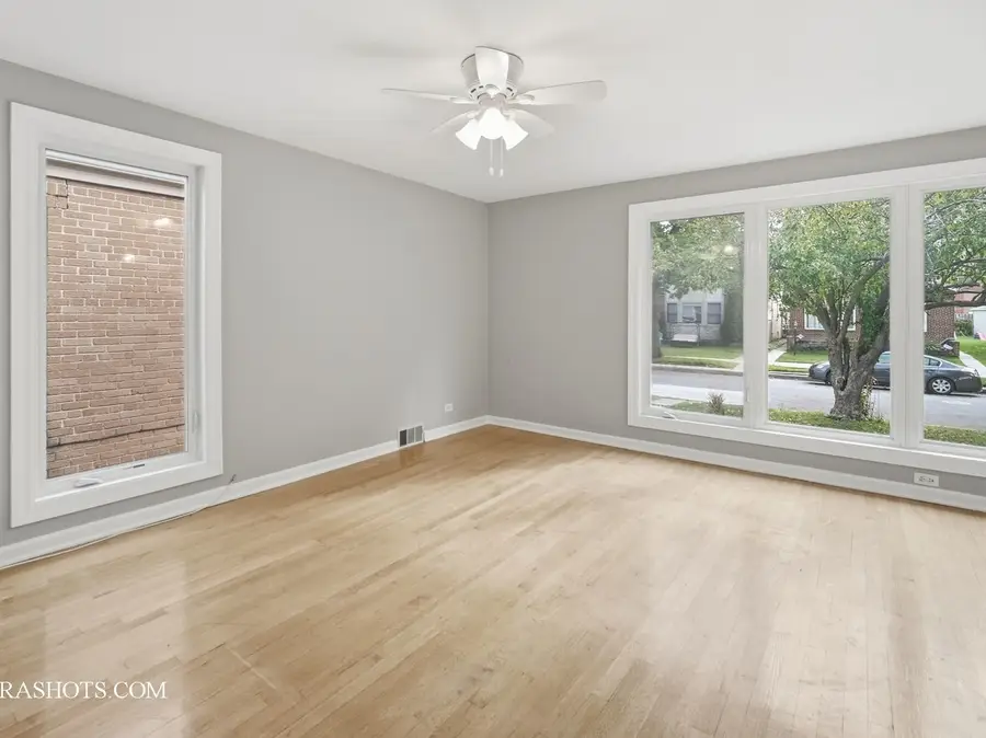 3126 W Jarlath Street, Chicago, IL 60645 - #3