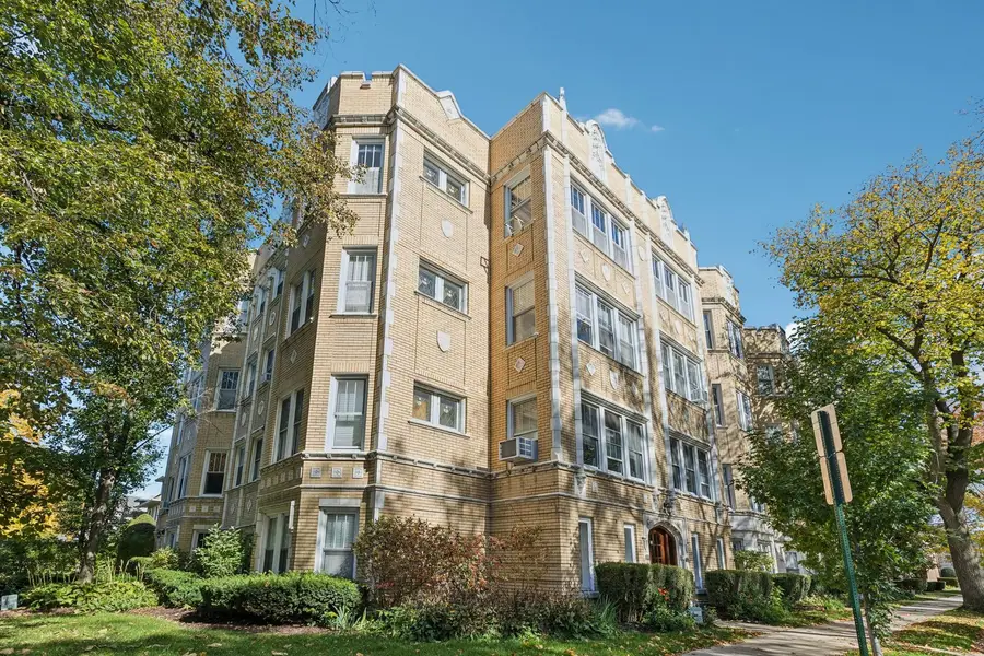 822 Washington Boulevard #3, Oak Park, IL 60302 - Image #3