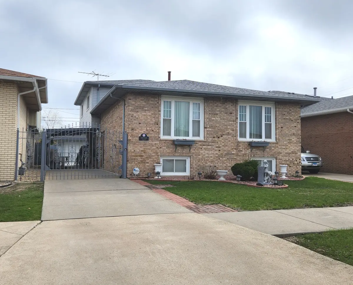11723 S Avenue J, Chicago, IL 60617 - #1