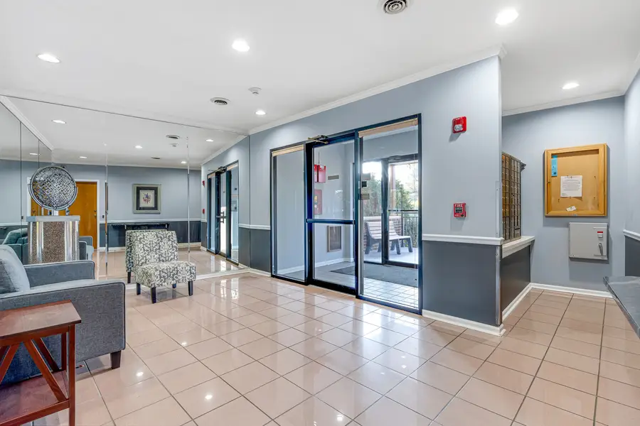 400 E Dundee Road #408, Buffalo Grove, IL 60089 - Image #2