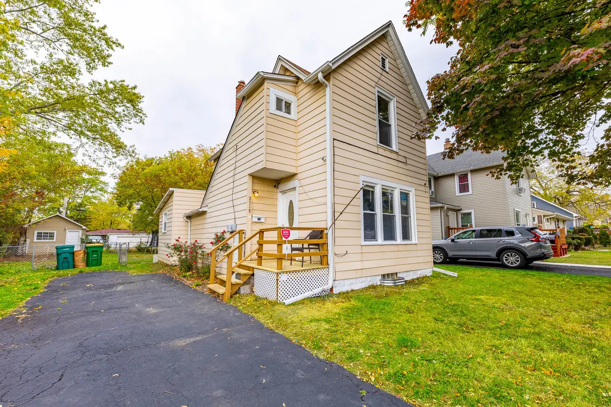 2318 Gideon Avenue, Zion, IL 60099 - Image #1