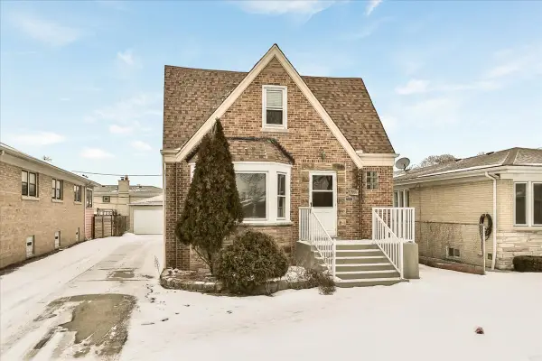 7306 W Olive Avenue, Chicago, IL 60631