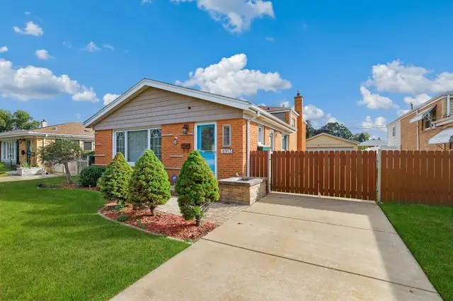 4913 W 105th Street, Oak Lawn, IL 60453 - Image #2