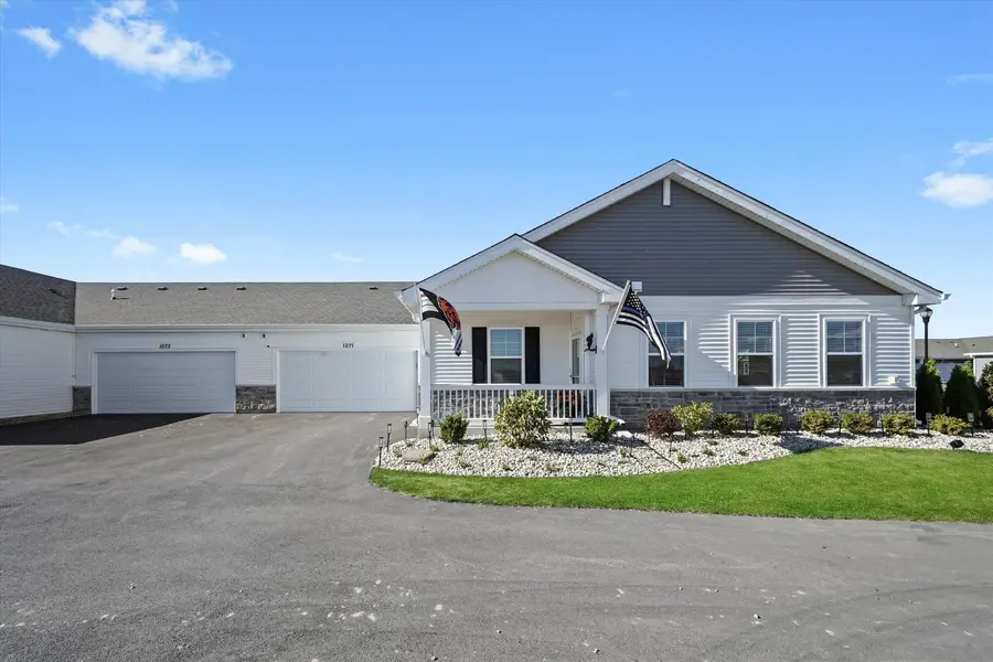 1071 Williamsburg Street, Pingree Grove, IL 60140 - Image #2