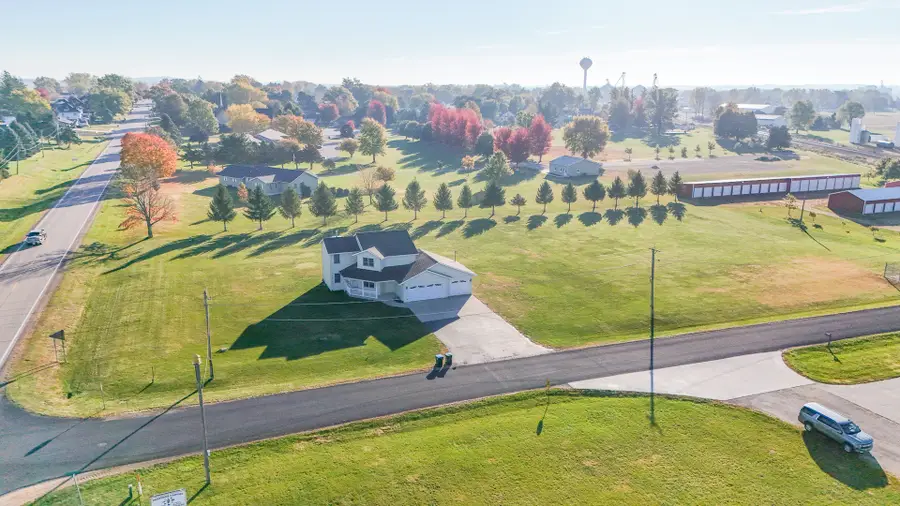 710 Otter Creek Drive, Milledgeville, IL 61051 - Image #2