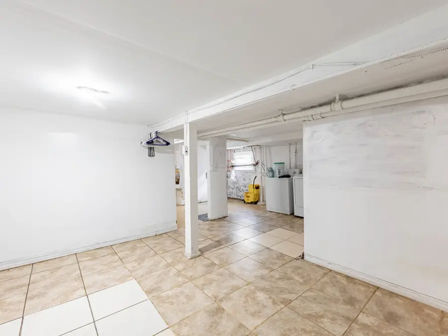 2921 S 49th Avenue, Cicero, IL 60804 - Image #2