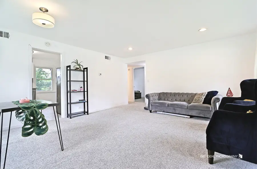 1000 Pine Street, Waukegan, IL 60085 - Image #2