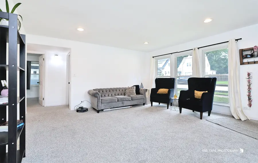 1000 Pine Street, Waukegan, IL 60085 - Image #3