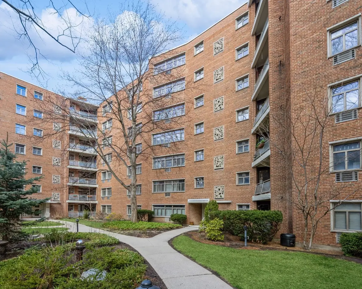 1864 Sherman Avenue #5NW, Evanston, IL 60201 - Image #1