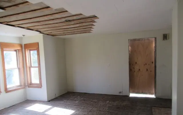 32300 White Street, Kirkland, IL 60146 - Image #2