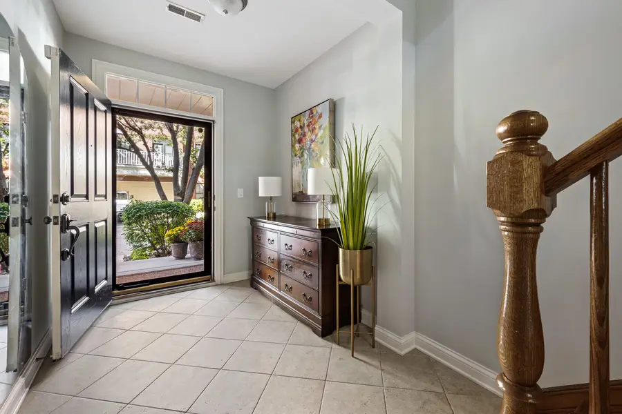 1856 Admiral Court, Glenview, IL 60026 - Image #3