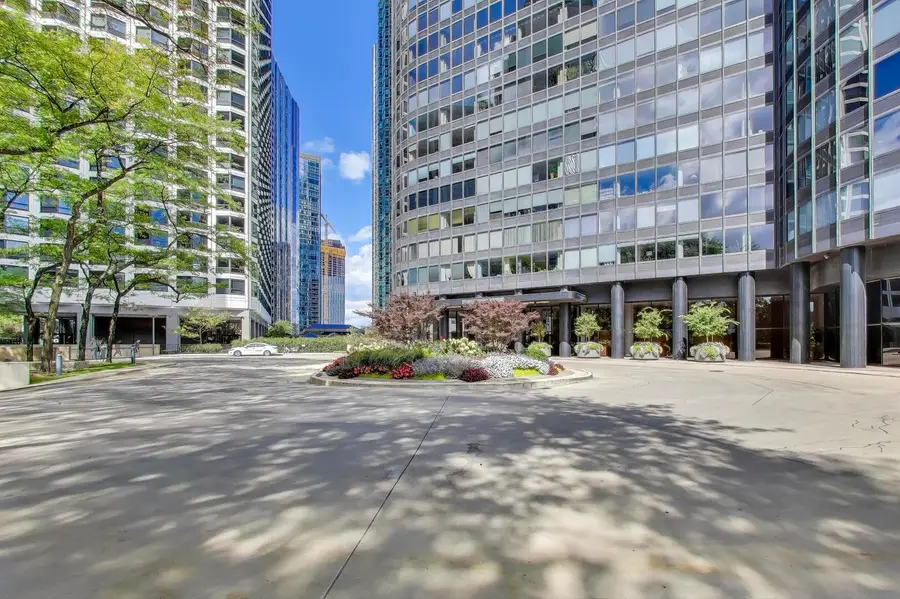 155 N Harbor Drive #3301-3302-3314, Chicago, IL 60601 - Image #2