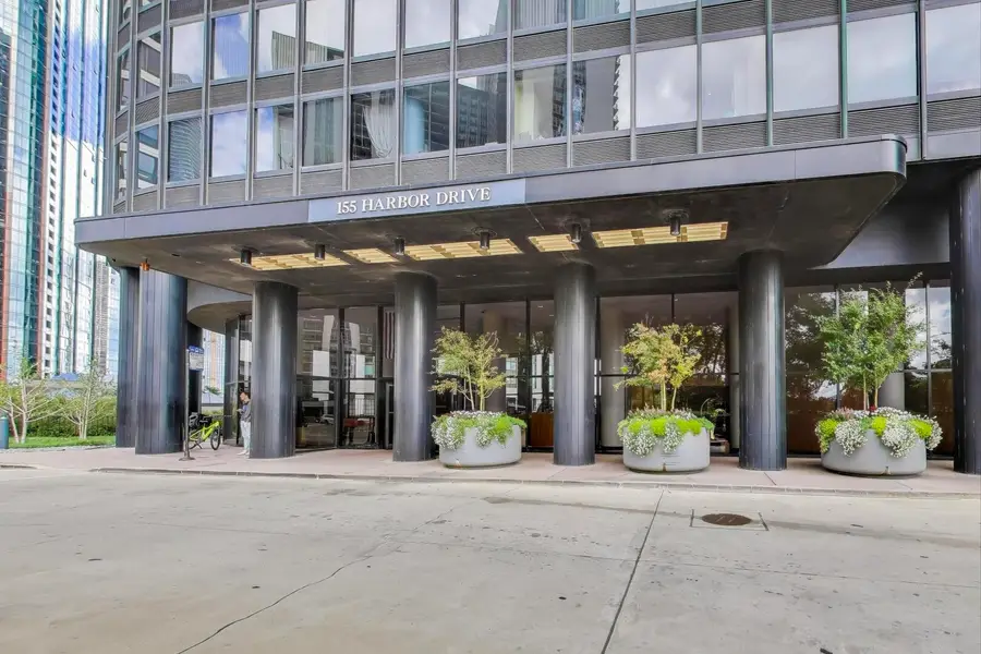 155 N Harbor Drive #3301-3302-3314, Chicago, IL 60601 - Image #3