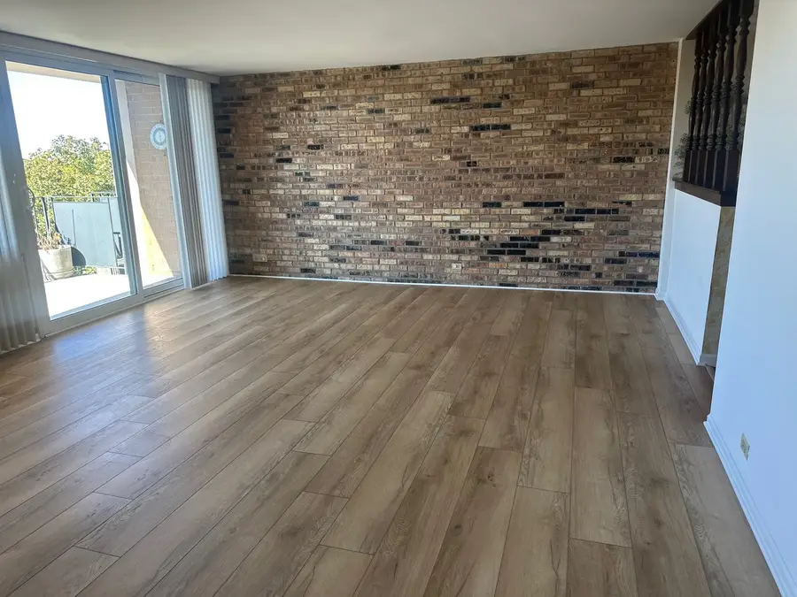 101 Bar Harbour Road #6D, Schaumburg, IL 60193 - Image #2