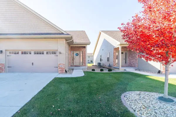 1809 Glenbridge Road, Bloomington, IL 61704