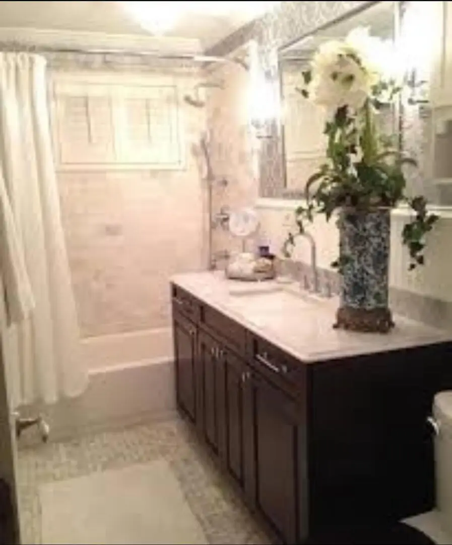 9121 Niles Center Road #2W, Skokie, IL 60076 - Image #2