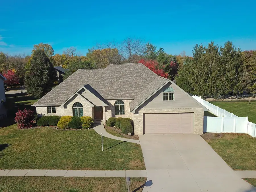 1034 Michael Drive, Morris, IL 60450 - Image #2