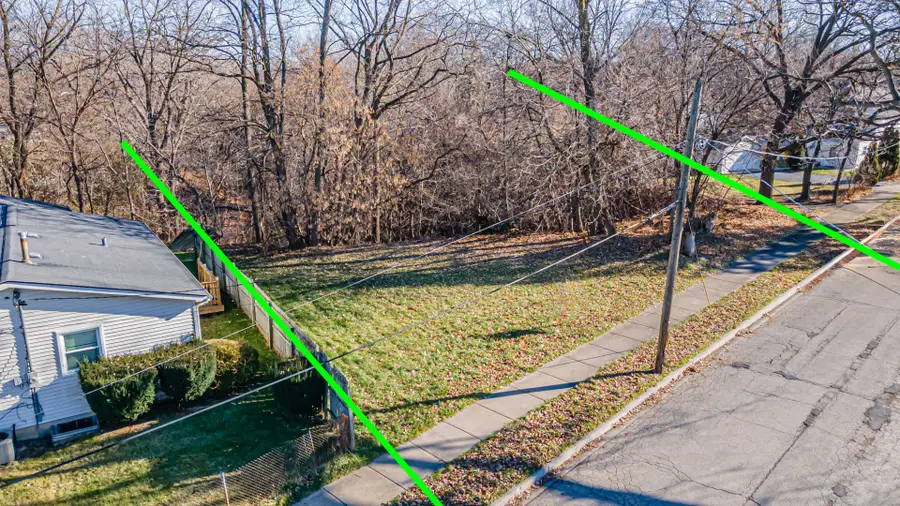 305 Besley Place, Waukegan, IL 60085 - Image #2