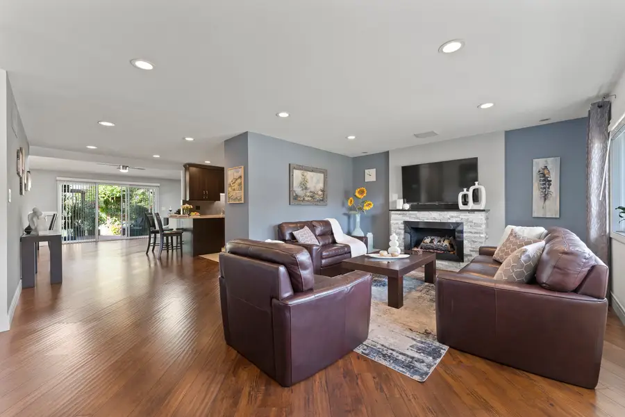 926 Wilshire Avenue, Elk Grove Village, IL 60007 - Image #3