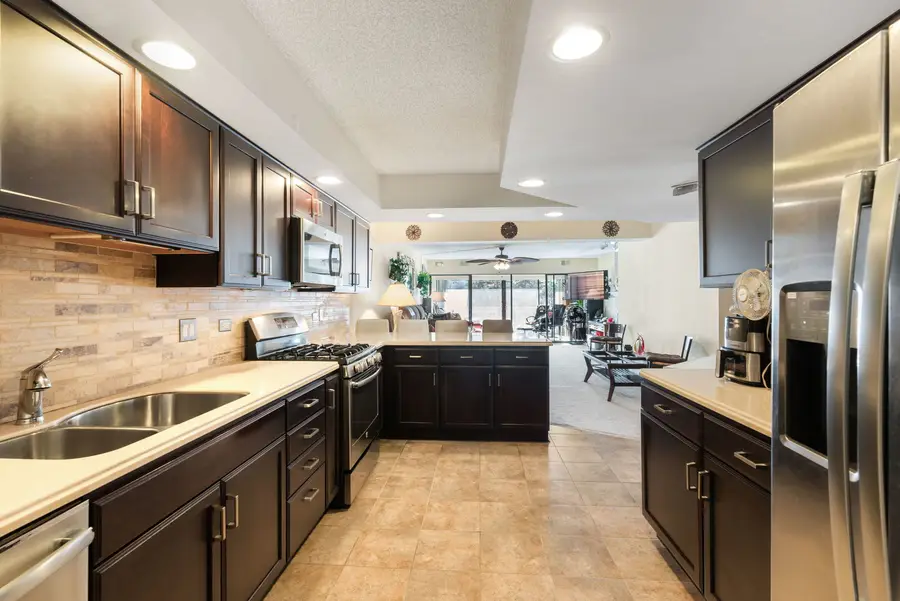 1S045 Spring Road #1D, Oakbrook Terrace, IL 60181 - Image #2