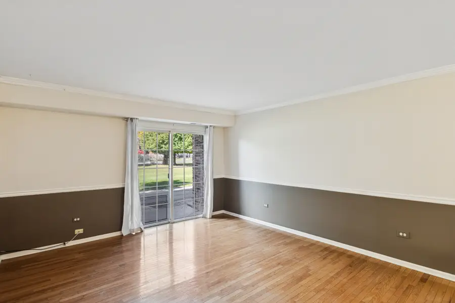 1633 N Windsor Drive #113, Arlington Heights, IL 60004 - Image #3