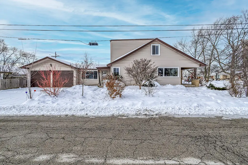 5001 Harnew Road, Oak Lawn, IL 60453 - Image #1