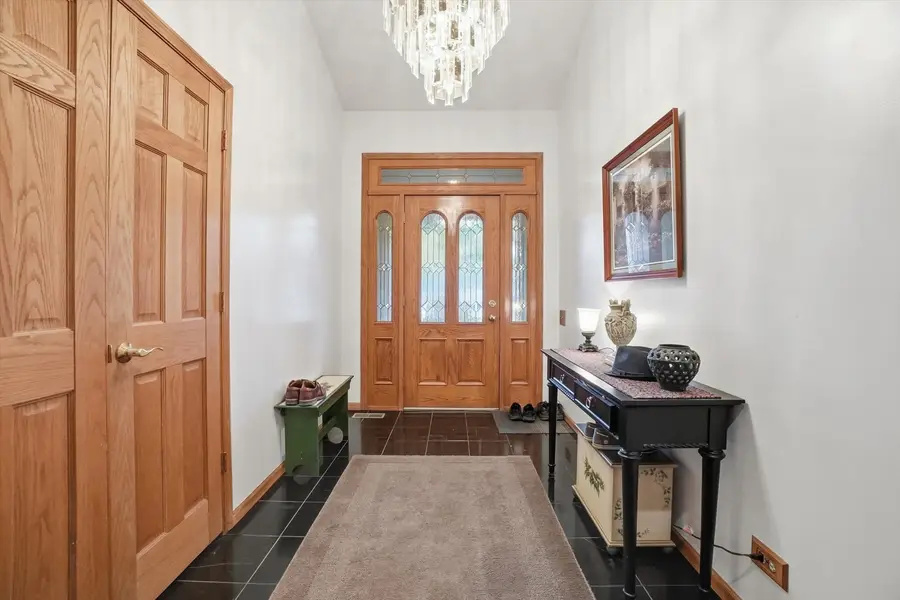 821 Killarney Pass Circle, Mundelein, IL 60060 - Image #2