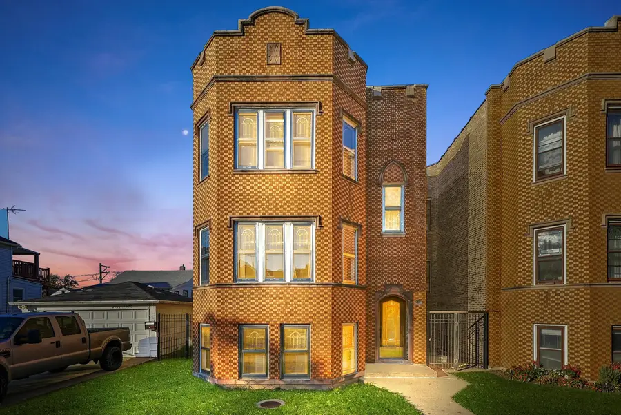 4928 W Altgeld Street, Chicago, IL 60639 - Image #2