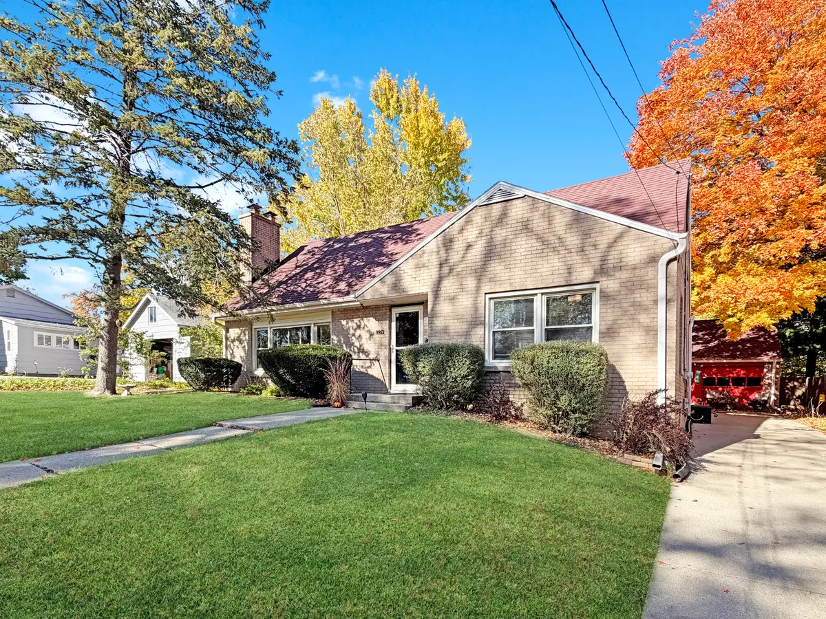 1224 W Violet Street, Freeport, IL 61032 - Image #1