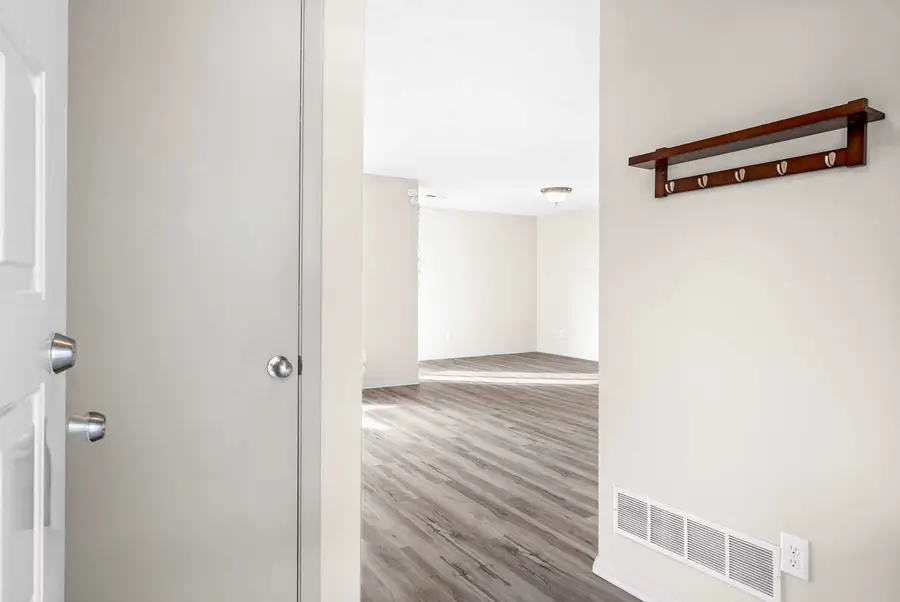 903 N Linden Street #17, Normal, IL 61761 - Image #3