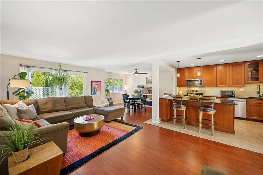 630 Pheasant Lane, Deerfield, IL 60015 - Image #2