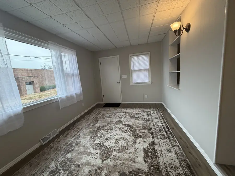 1406 W Walnut Street, Bloomington, IL 61701 - Image #3