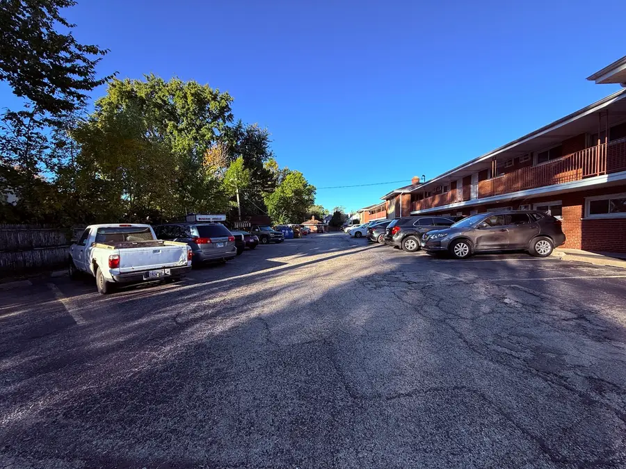 1119 E Algonquin Road #2, Arlington Heights, IL 60005 - Image #3