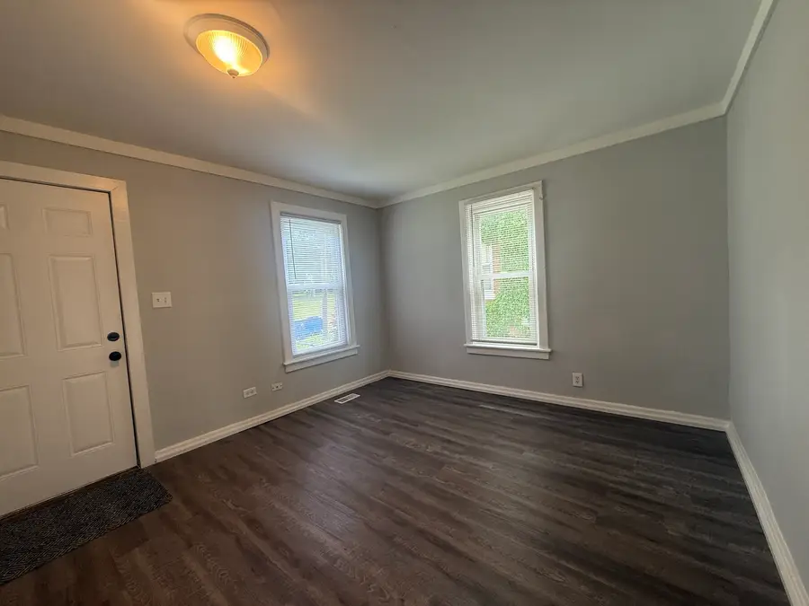 557 W Water Street, Waukegan, IL 60085 - Image #2