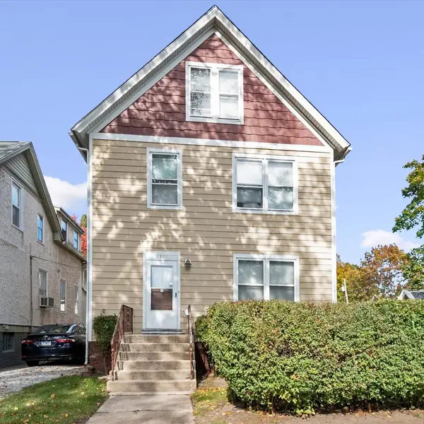 Address Withheld By Seller, Evanston, IL 60202
