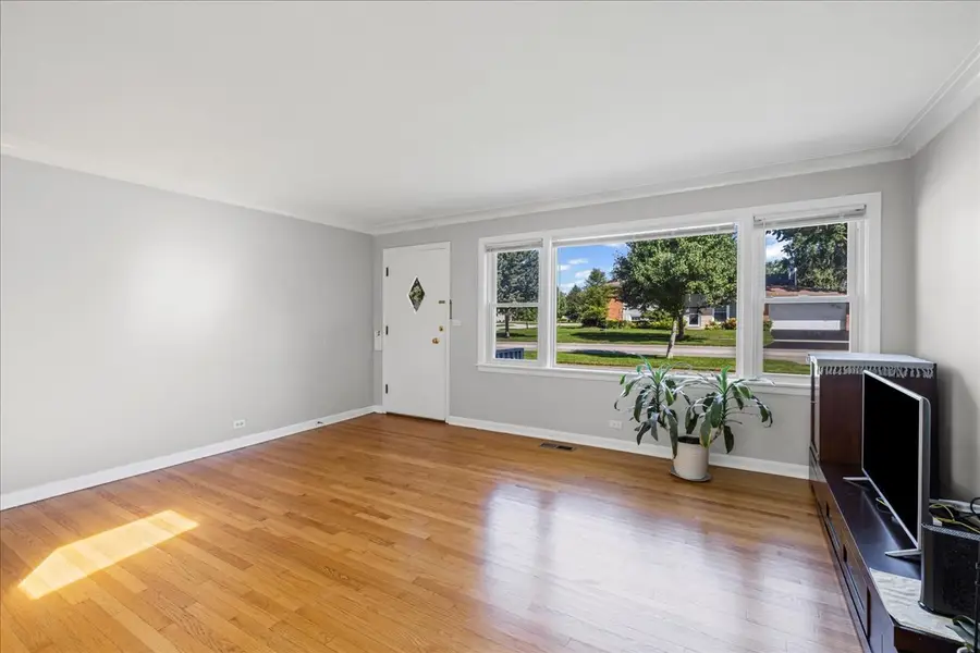 1605 E Frederick Street, Arlington Heights, IL 60004 - Image #3