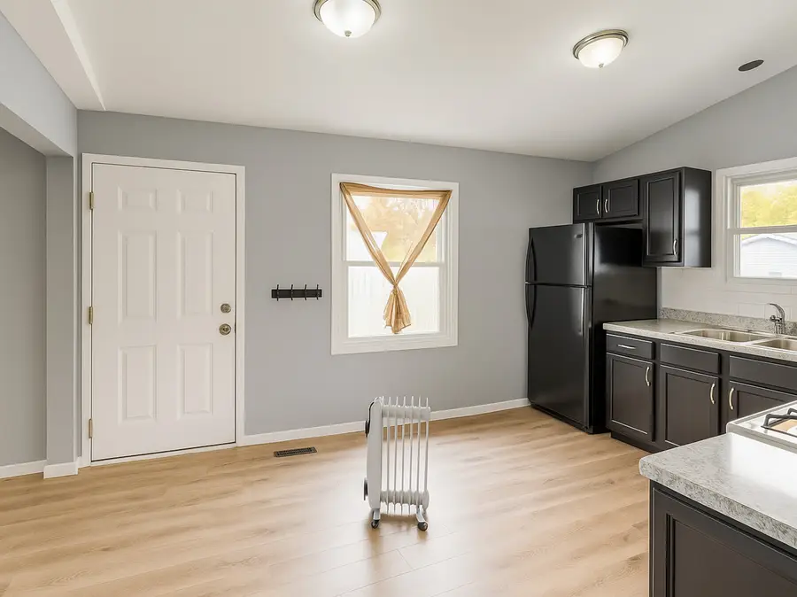 35330 N Nielsen Drive, Round Lake Beach, IL 60073 - Image #2