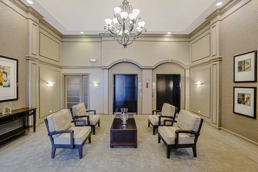 8300 Callie Avenue #311, Morton Grove, IL 60053 - Image #3